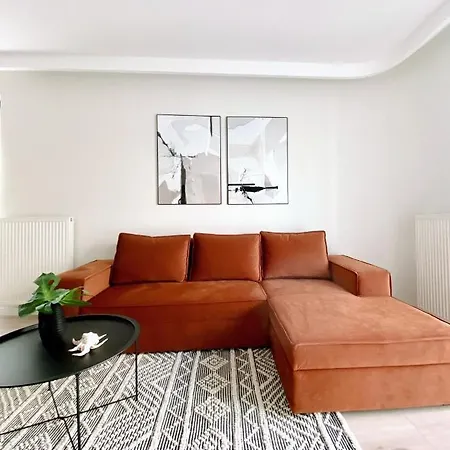 アパート Czarna Perla ロゴボ